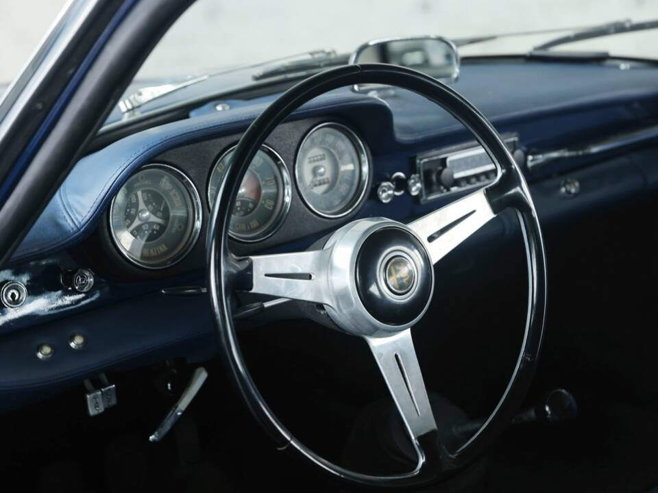 Image 18/50 de Alfa Romeo Giulia 1600 Sprint (1962)