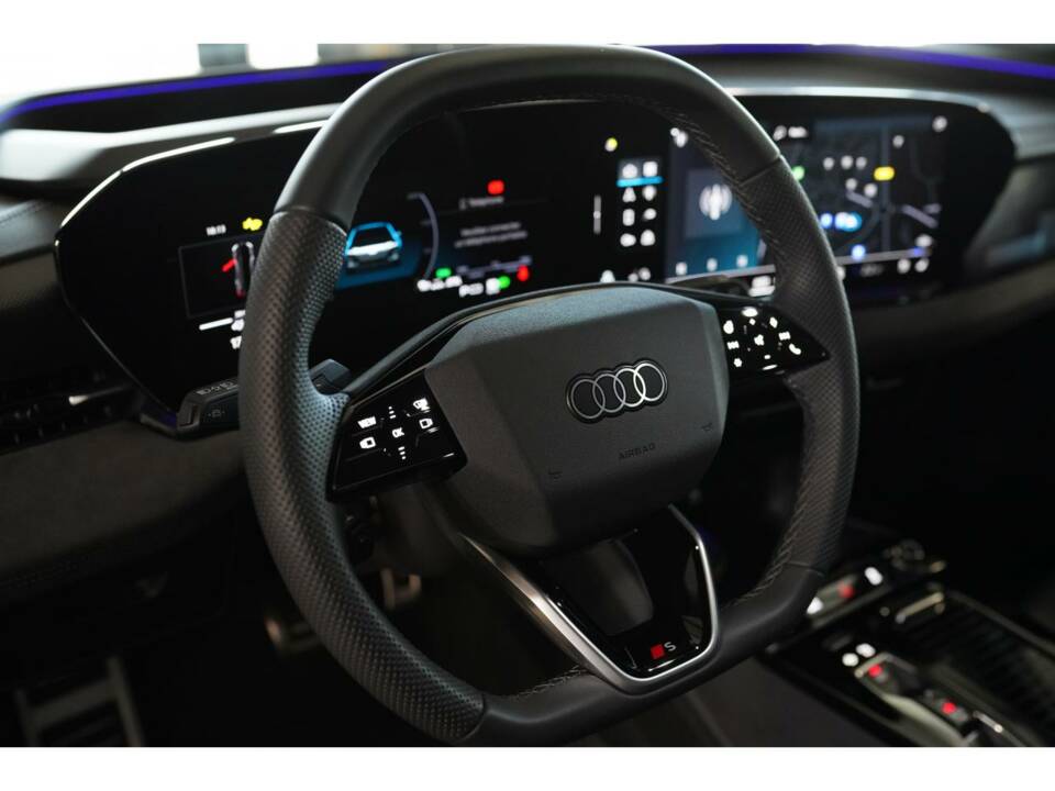 Image 3/22 of Audi S6 e-tron Avant (2024)