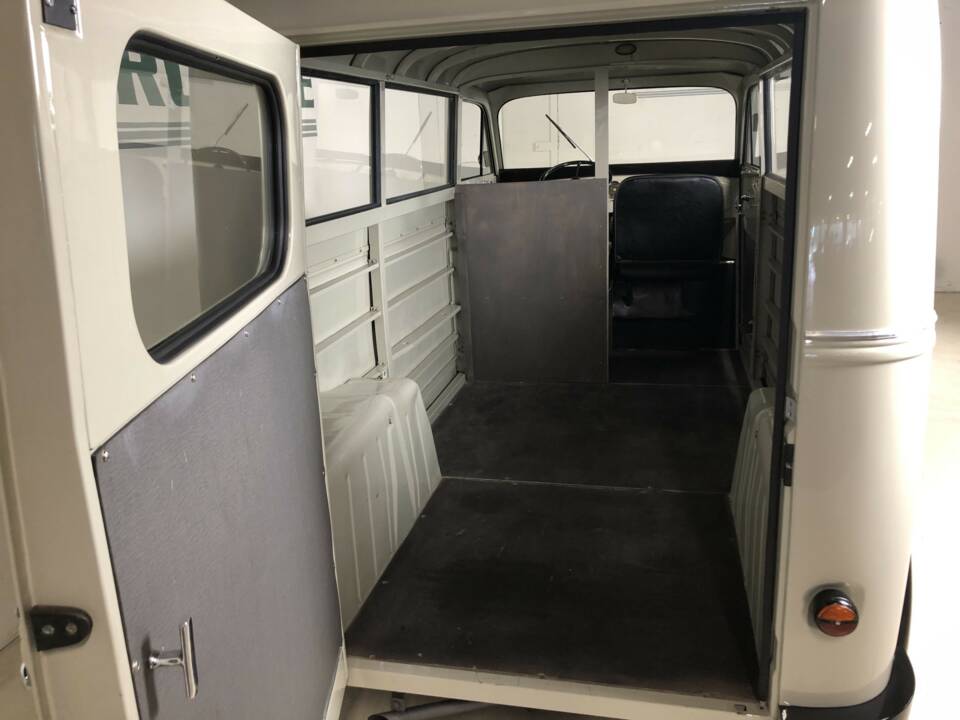 Image 16/24 de DKW Schnellaster F 89 L (1954)