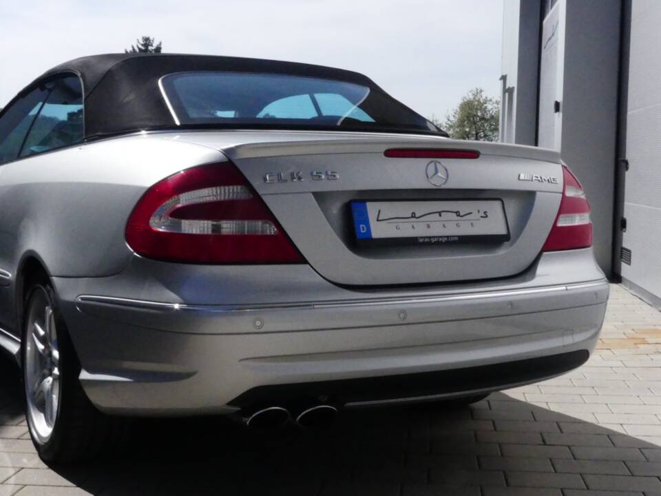 Imagen 47/48 de Mercedes-Benz CLK 55 AMG (2003)