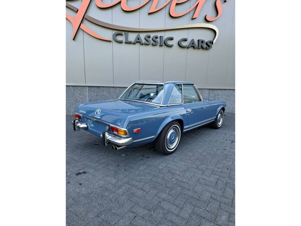 Image 6/50 de Mercedes-Benz 280 SL (1970)