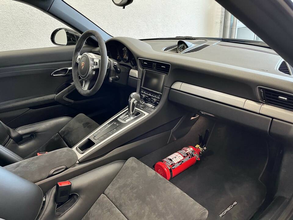 Afbeelding 10/15 van Porsche 911 GT3 (2015)