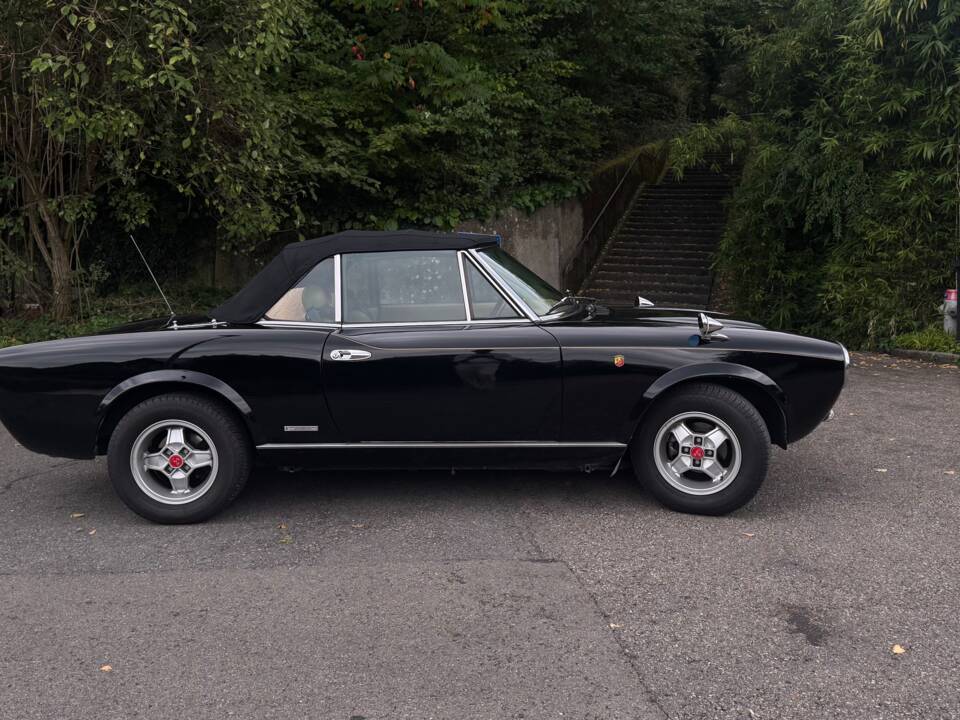 Imagen 7/10 de FIAT 124 Spider DS (1984)