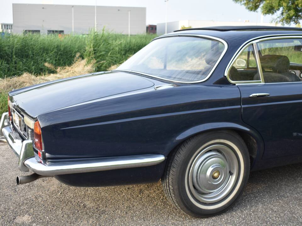 Bild 9/37 von Jaguar XJ 6 4.2 (1972)