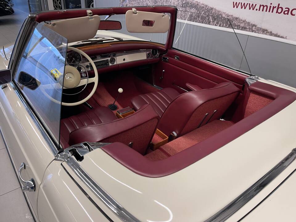 Immagine 10/19 di Mercedes-Benz 280 SL (1968)