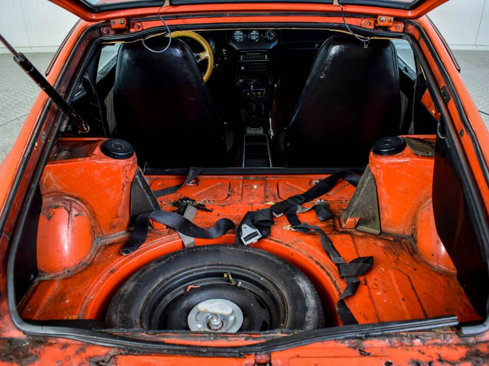 Image 37/50 of Datsun 240 Z (1971)