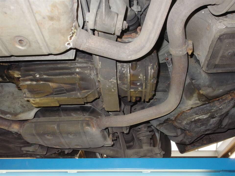 Bild 83/99 von Porsche 928 GTS (1992)