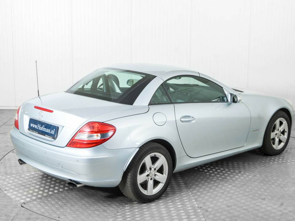 Immagine 46/50 di Mercedes-Benz SLK 200 Kompressor (2004)