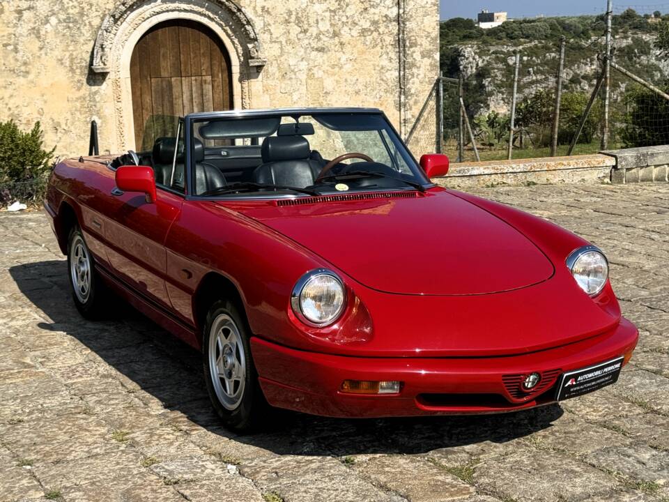 Bild 7/29 von Alfa Romeo 1.6 Spider (1992)