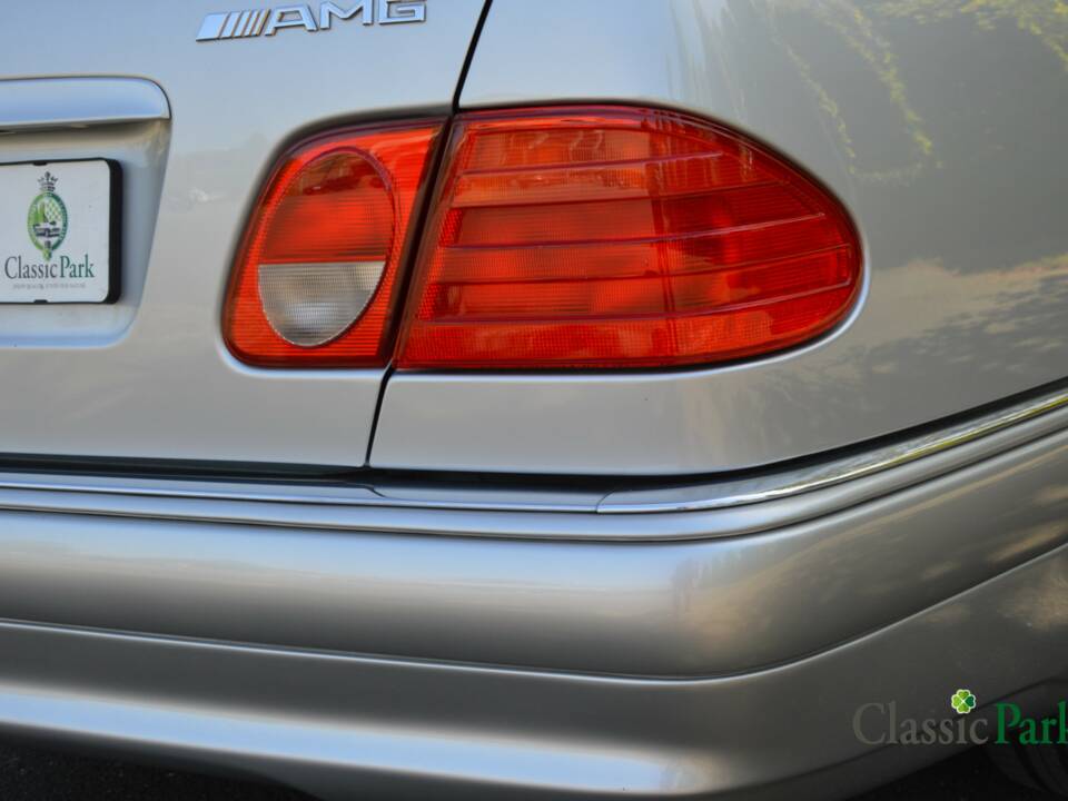 Image 49/50 de Mercedes-Benz E 50 AMG (1996)