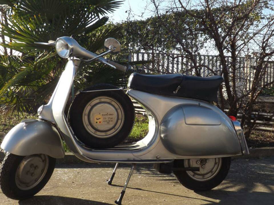 Image 2/35 de Piaggio Vespa 150 GS (1958)