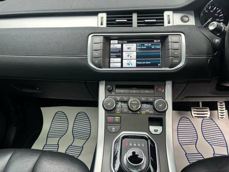 Image 17/26 of Land Rover Range Rover Evoque TD4 (2015)