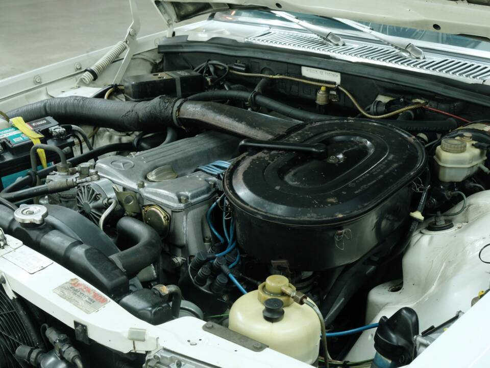 Image 43/50 de Mercedes-Benz 280 SEL (1978)