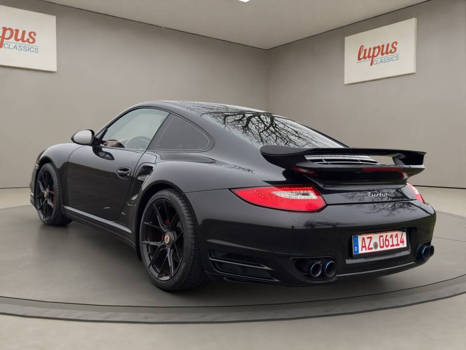 Image 24/44 of Porsche 911 Turbo (2010)