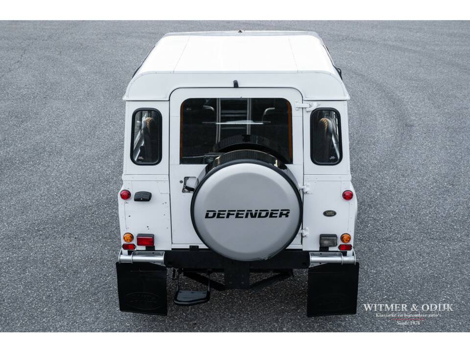 Image 2/22 of Land Rover Defender 90 (1996)