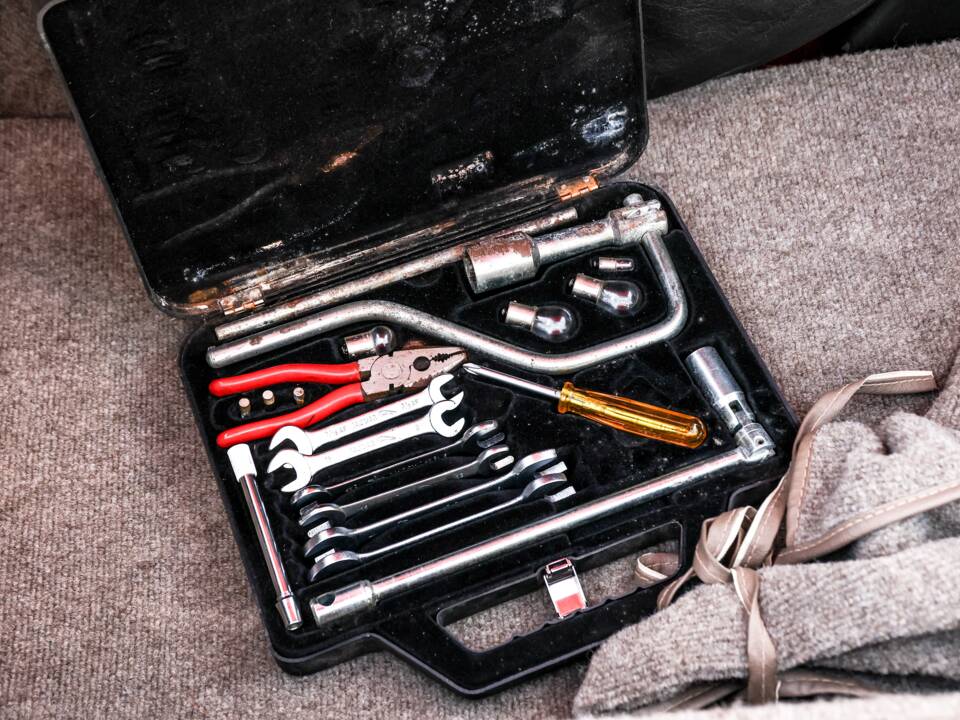 Afbeelding 43/43 van Jaguar XJS V12 Lister (1988)