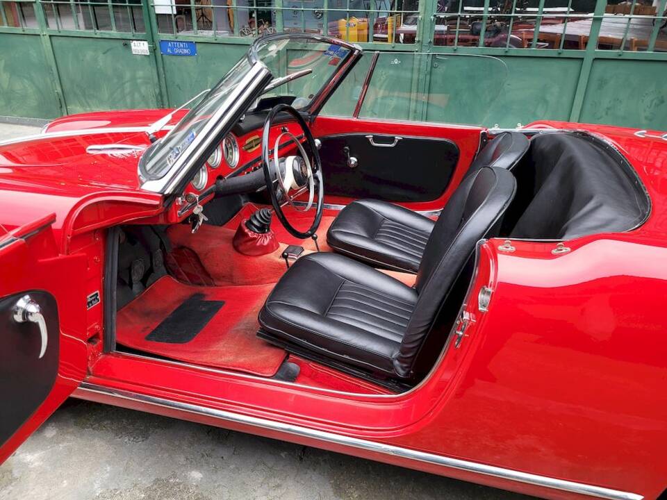Image 18/65 of Alfa Romeo Giulietta Spider (1962)