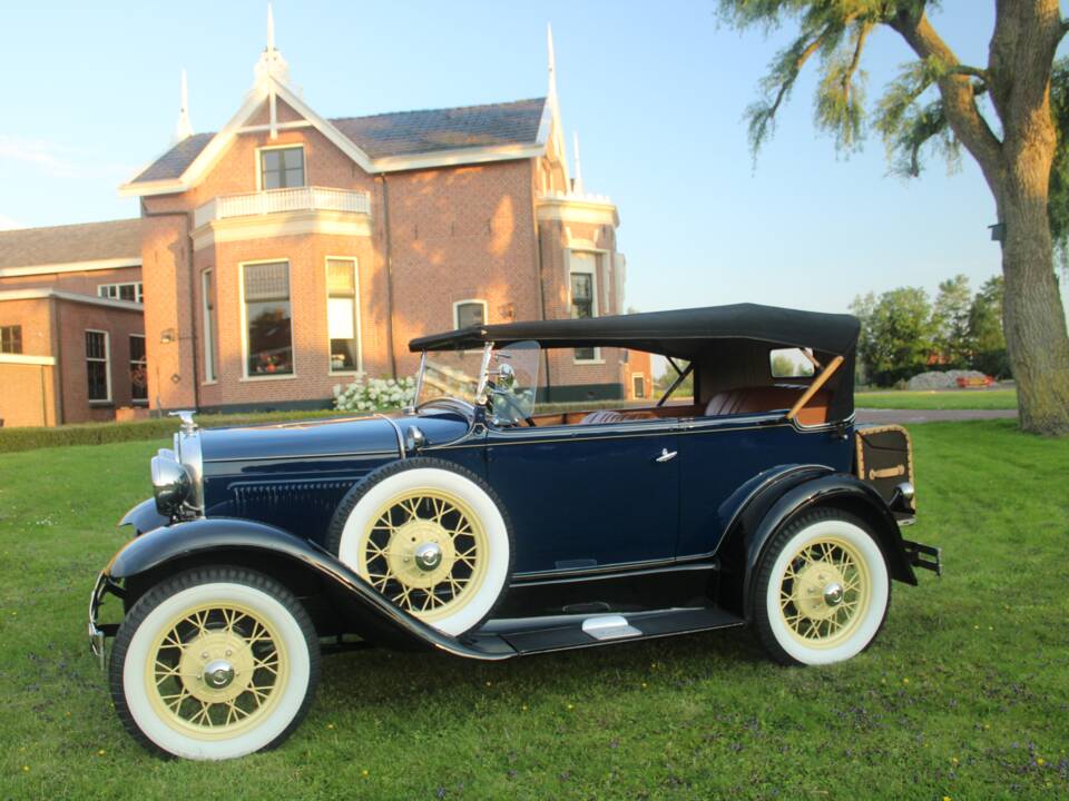 Image 44/55 of Ford Model A Tudor Sedan (1931)