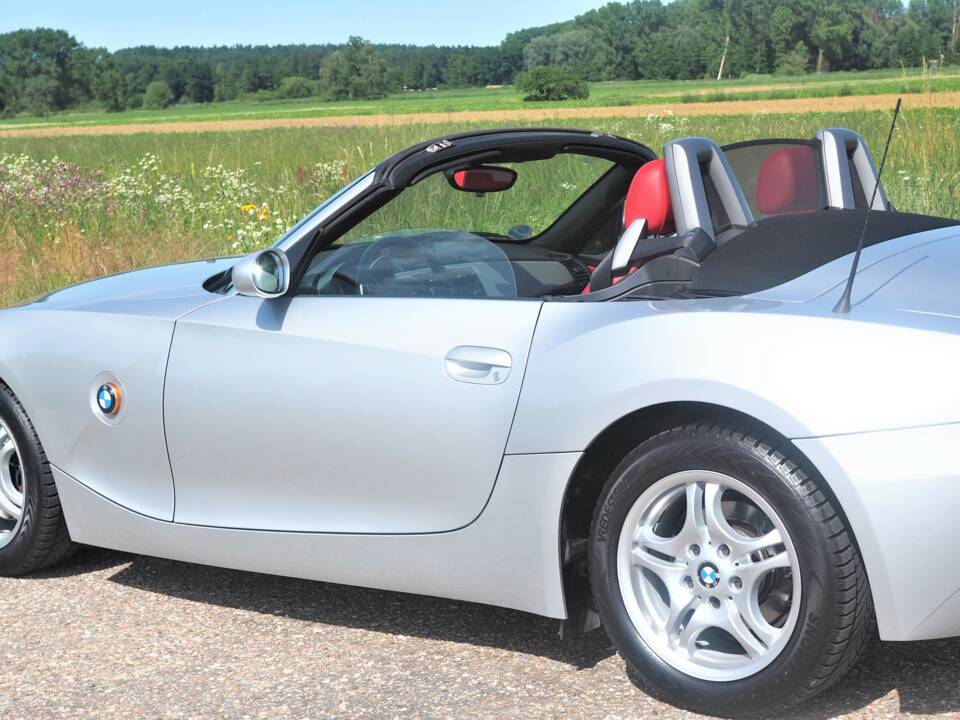 Immagine 2/15 di BMW Z4 2.5i (2005)