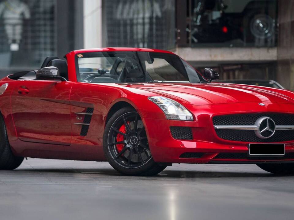 Afbeelding 1/6 van Mercedes-Benz SLS AMG Roadster (2011)