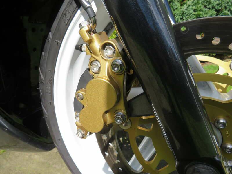 Afbeelding 18/41 van Honda VFR 400R (1992)