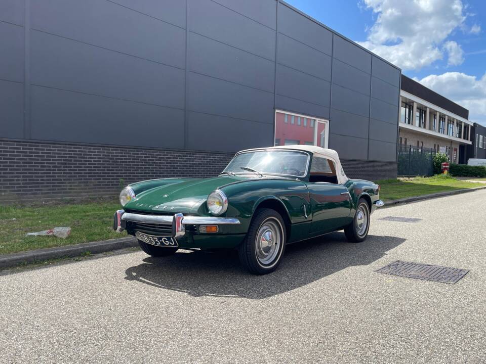 Image 1/27 de Triumph Spitfire Mk III (1968)