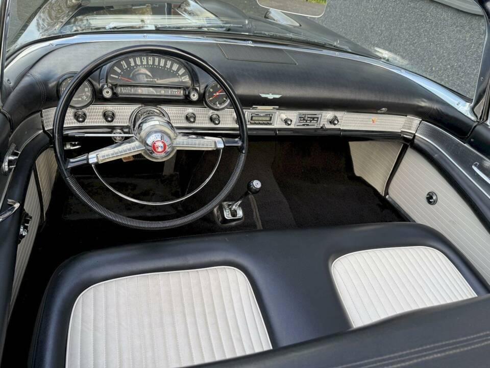 Immagine 11/26 di Ford Thunderbird (1955)