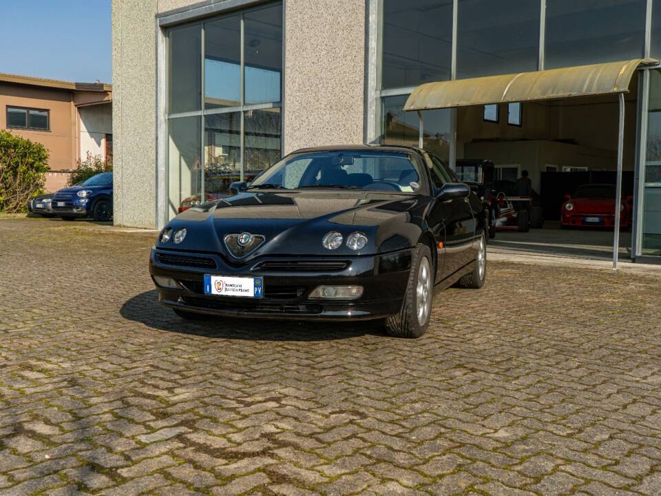 Immagine 3/8 di Alfa Romeo GTV 1.8 Twin Spark (1999)