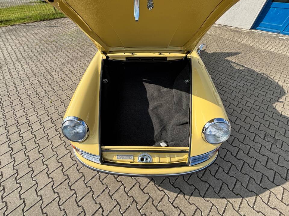 Image 54/70 of Porsche 912 (1965)