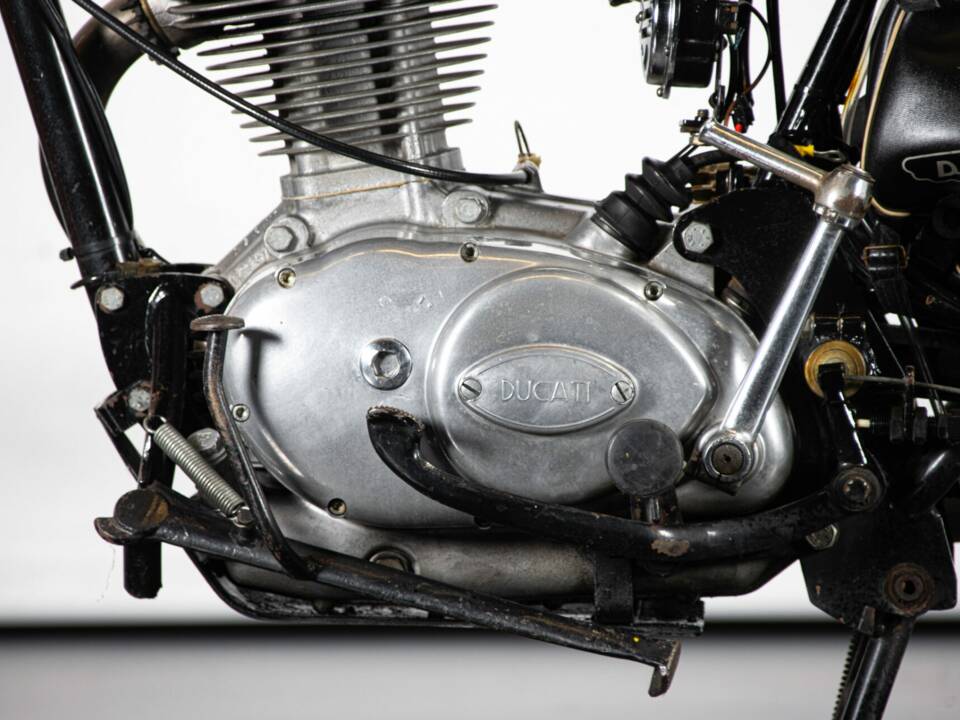 Bild 21/50 von Ducati 350 Scrambler (1974)