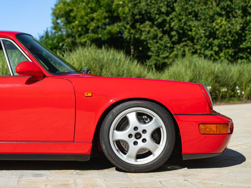 Image 25/50 de Porsche 911 Carrera RS (1991)