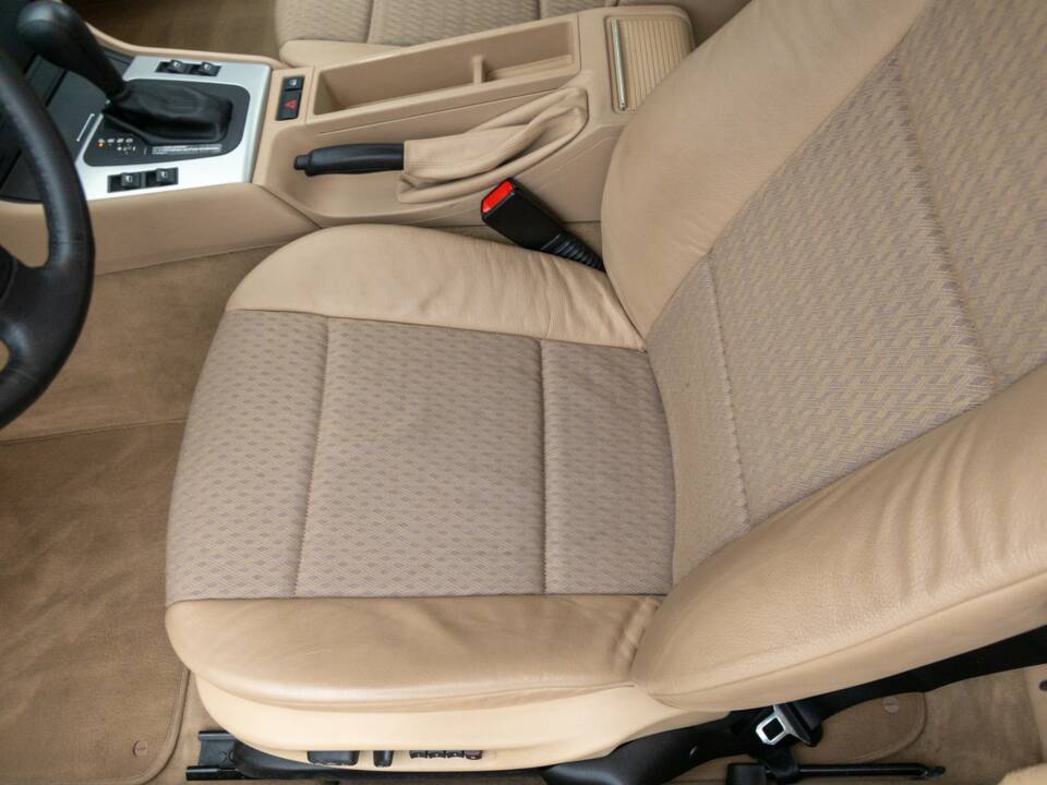 Bild 35/50 von BMW 323Ci (2001)