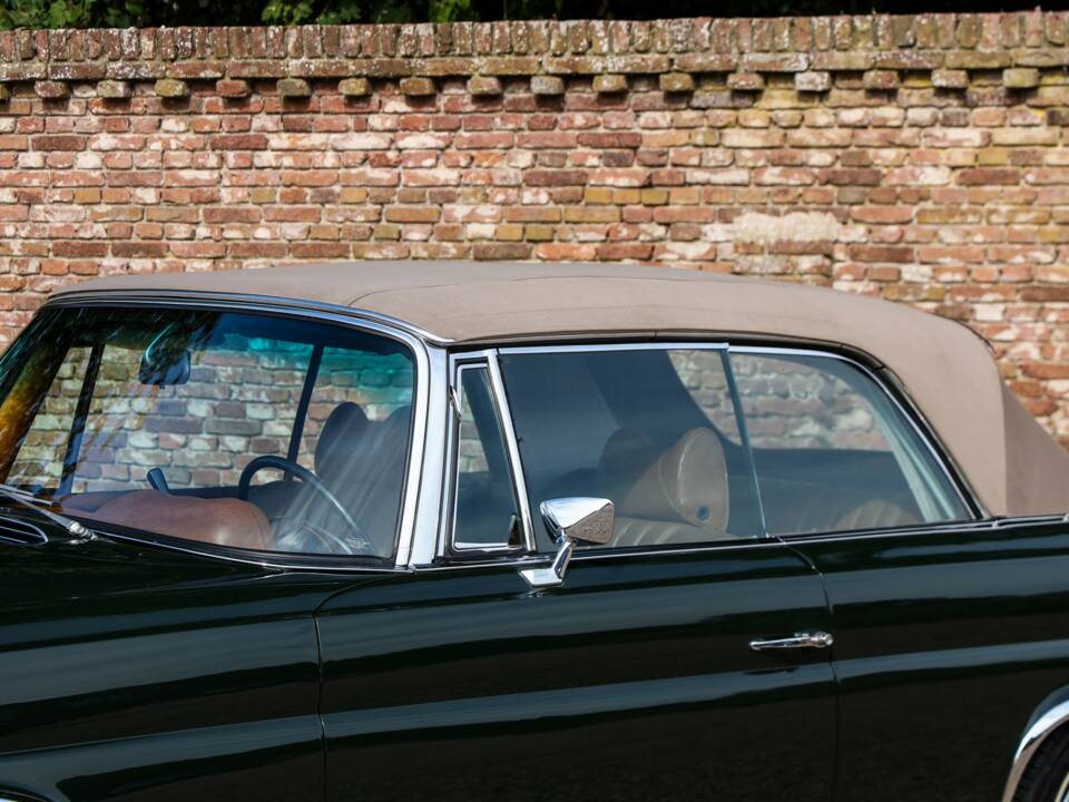 Afbeelding 10/50 van Mercedes-Benz 280 SE (1969)
