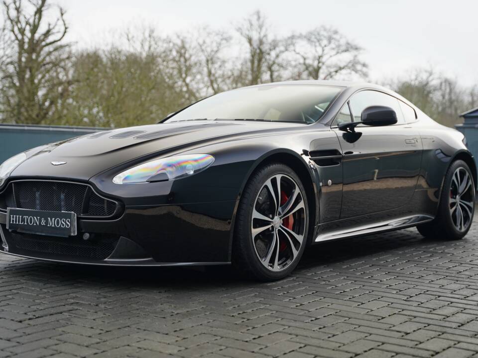 Afbeelding 26/50 van Aston Martin V12 Vantage S (2018)
