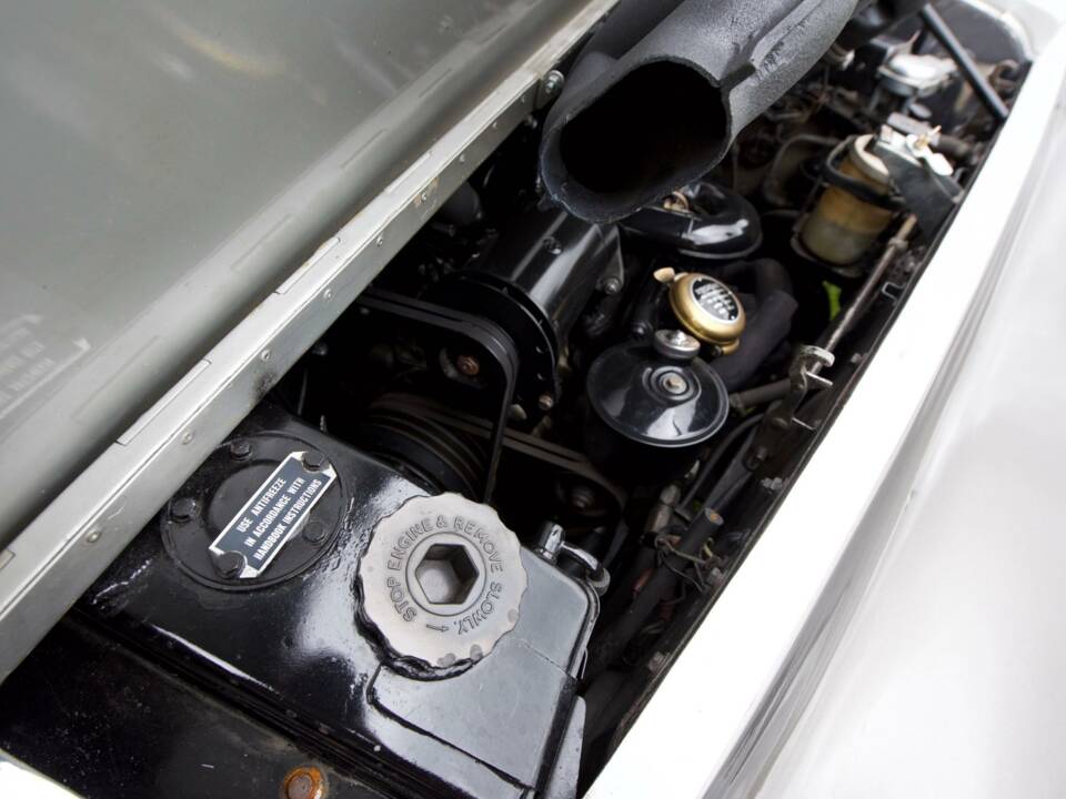 Image 44/50 of Bentley S 2 (1960)