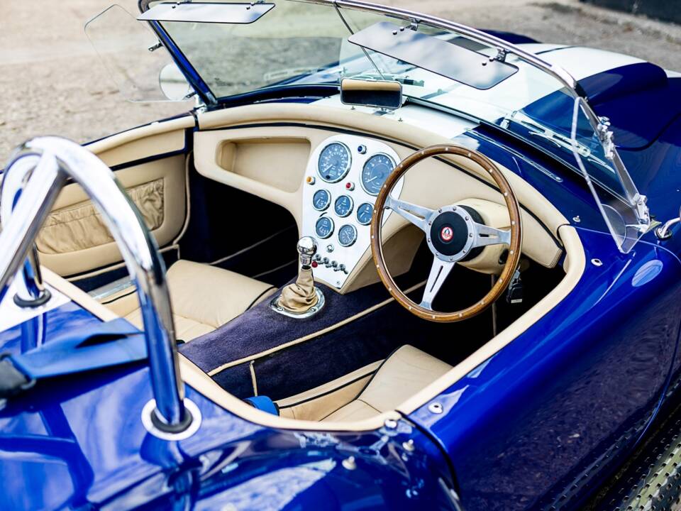 Image 4/50 of Dax Cobra (2005)