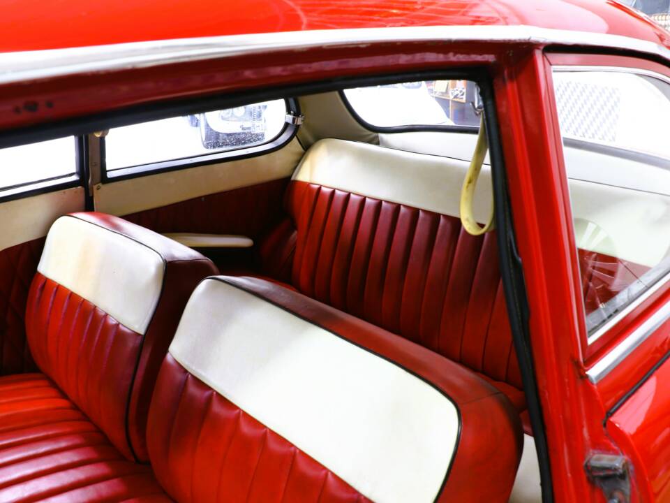 Image 17/28 of Borgward Isabella Hansa 1500 (1961)