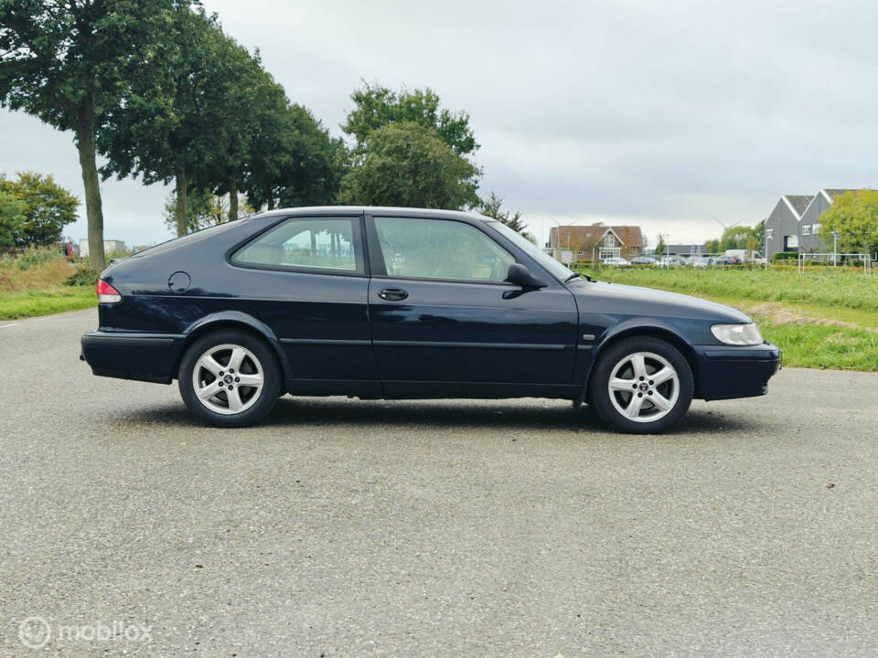 Bild 8/31 von Saab 9-3 2.0i (2000)