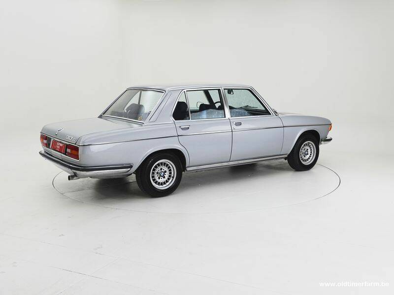 Image 2/15 of BMW 3,0 Si (1972)