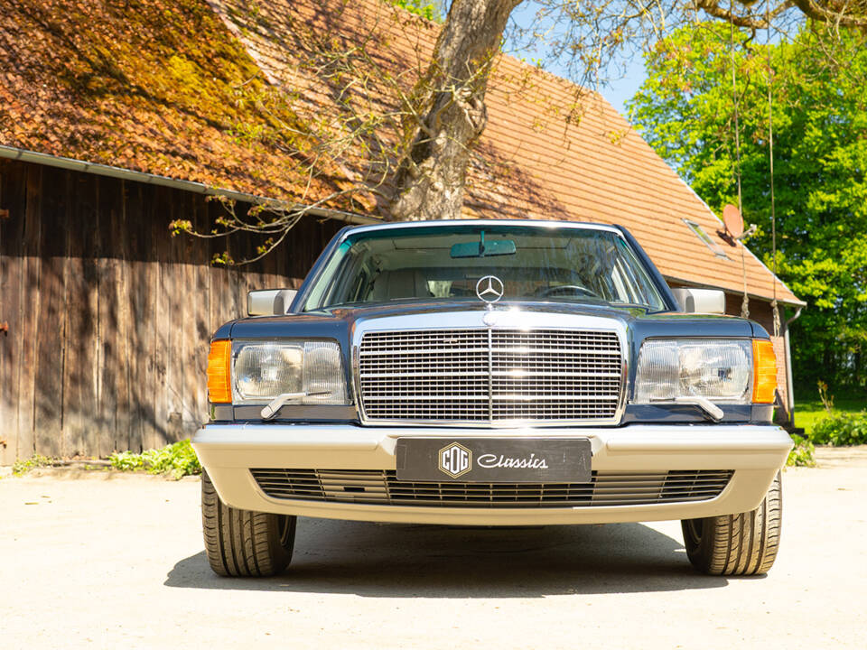 Bild 13/64 von Mercedes-Benz 500 SEL (1984)