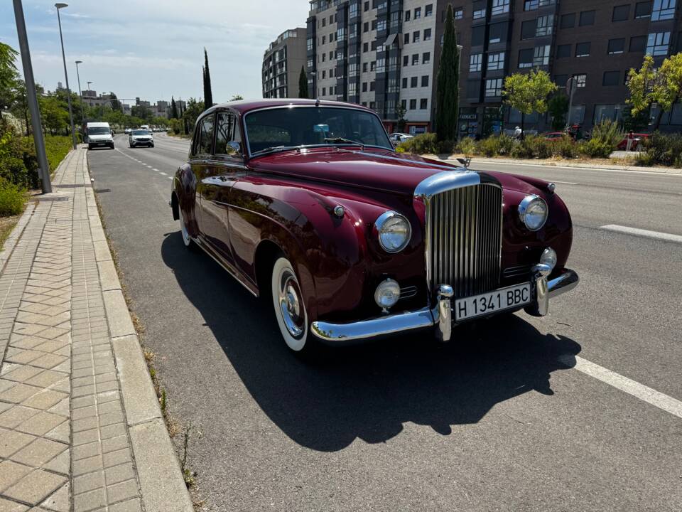 Image 80/81 of Bentley S 1 (1959)