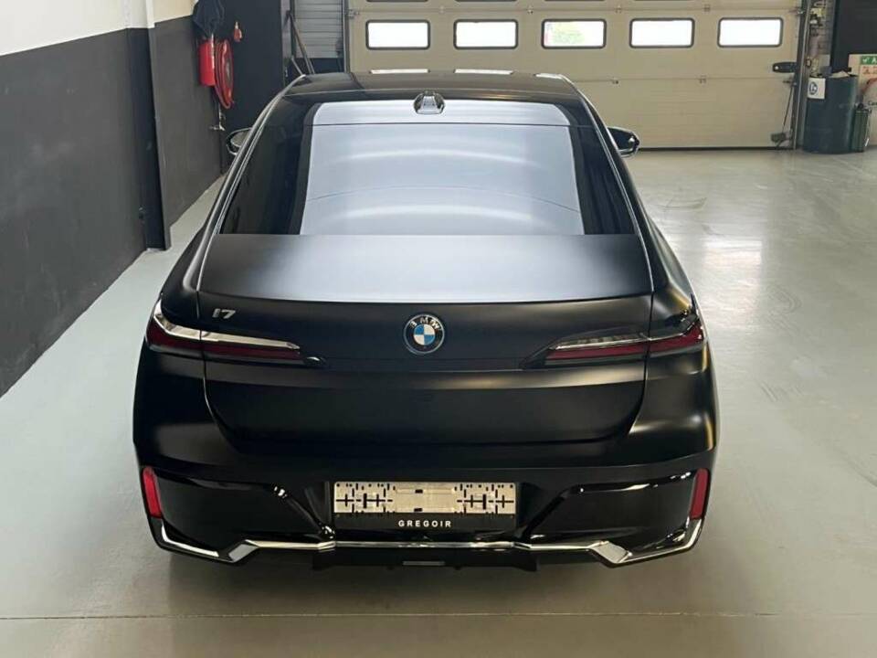 Image 5/50 de BMW i7 eDrive50 (2023)