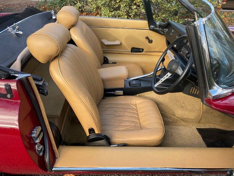 Immagine 3/50 di Jaguar Type E V12 (1973)