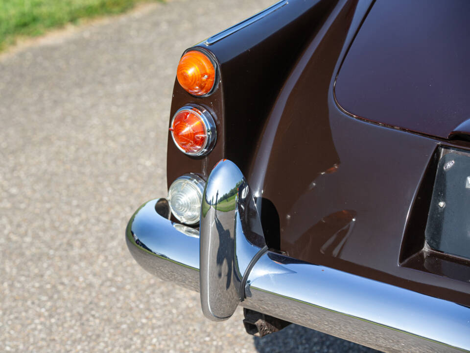 Bild 32/45 von Daimler Conquest DHC (1957)