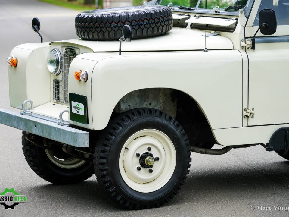 Image 19/55 of Land Rover 88 (1958)
