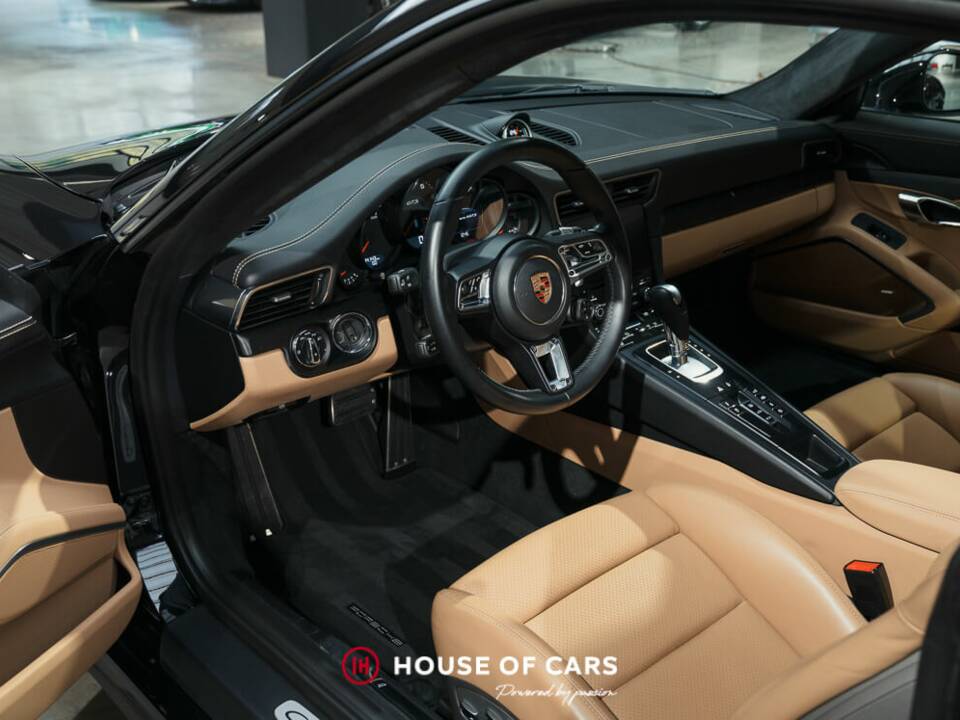 Bild 14/24 von Porsche 911 Carrera 4 GTS (2017)