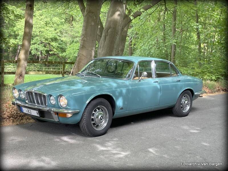 Bild 10/21 von Jaguar XJ 6 4.2 (1974)
