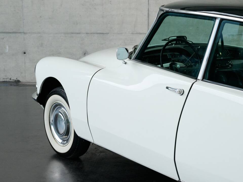 Bild 23/50 von Citroën DS 21 Pallas (1966)