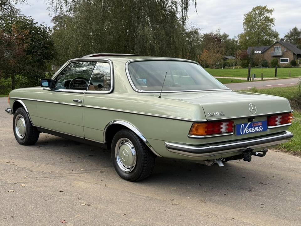 Afbeelding 7/16 van Mercedes-Benz 230 C (1978)