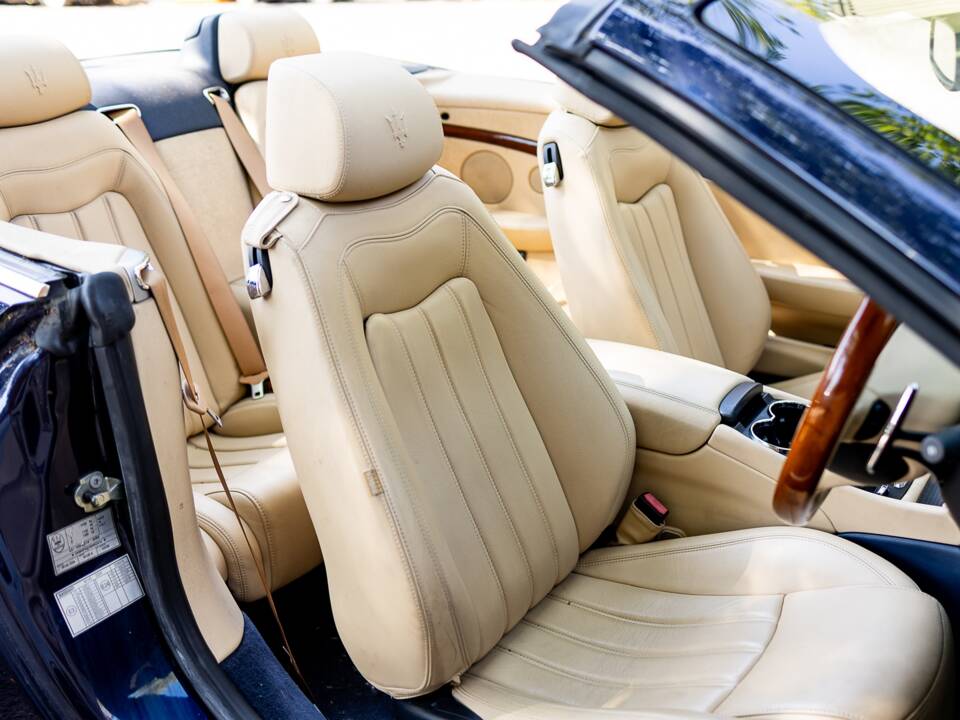 Immagine 29/36 di Maserati GranCabrio 4.7 (2010)